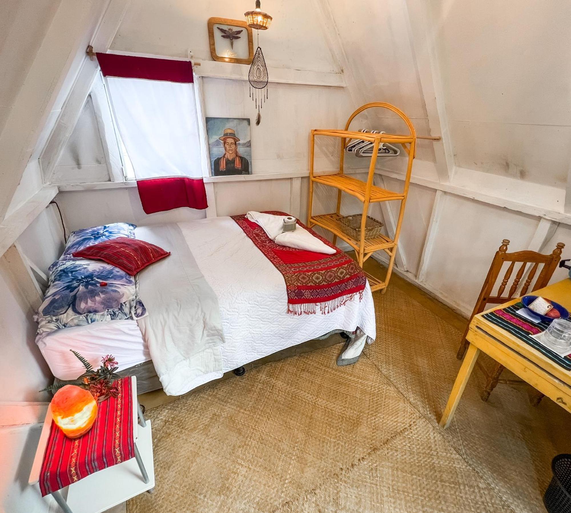 Unicorn Reborn - Peaceful Rentals Сан-Маркос-ла-Лагуна Экстерьер фото