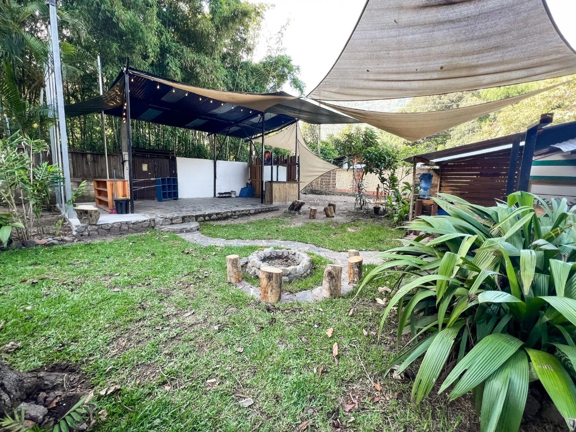 Unicorn Reborn - Peaceful Rentals Сан-Маркос-ла-Лагуна Экстерьер фото