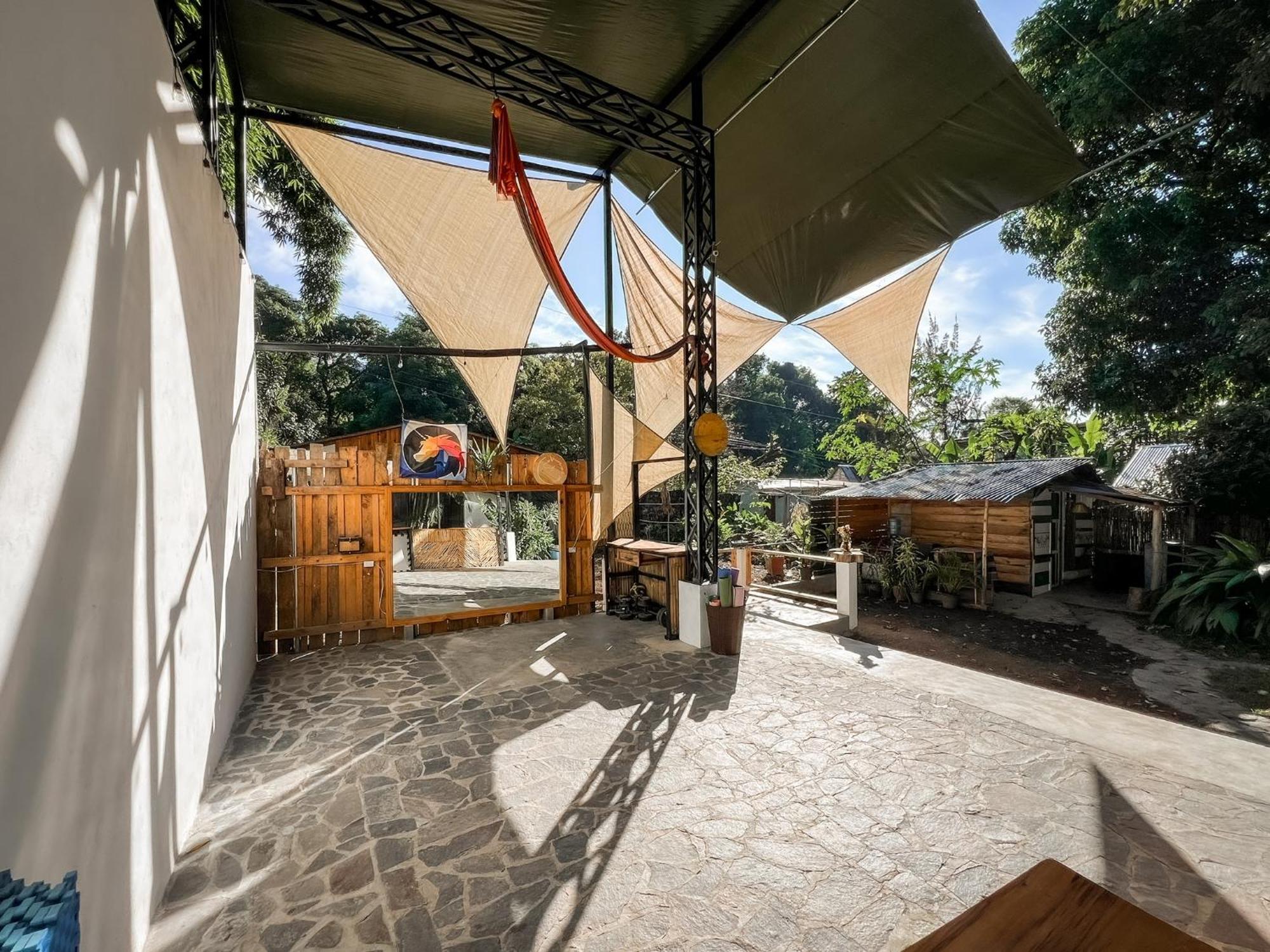 Unicorn Reborn - Peaceful Rentals Сан-Маркос-ла-Лагуна Экстерьер фото